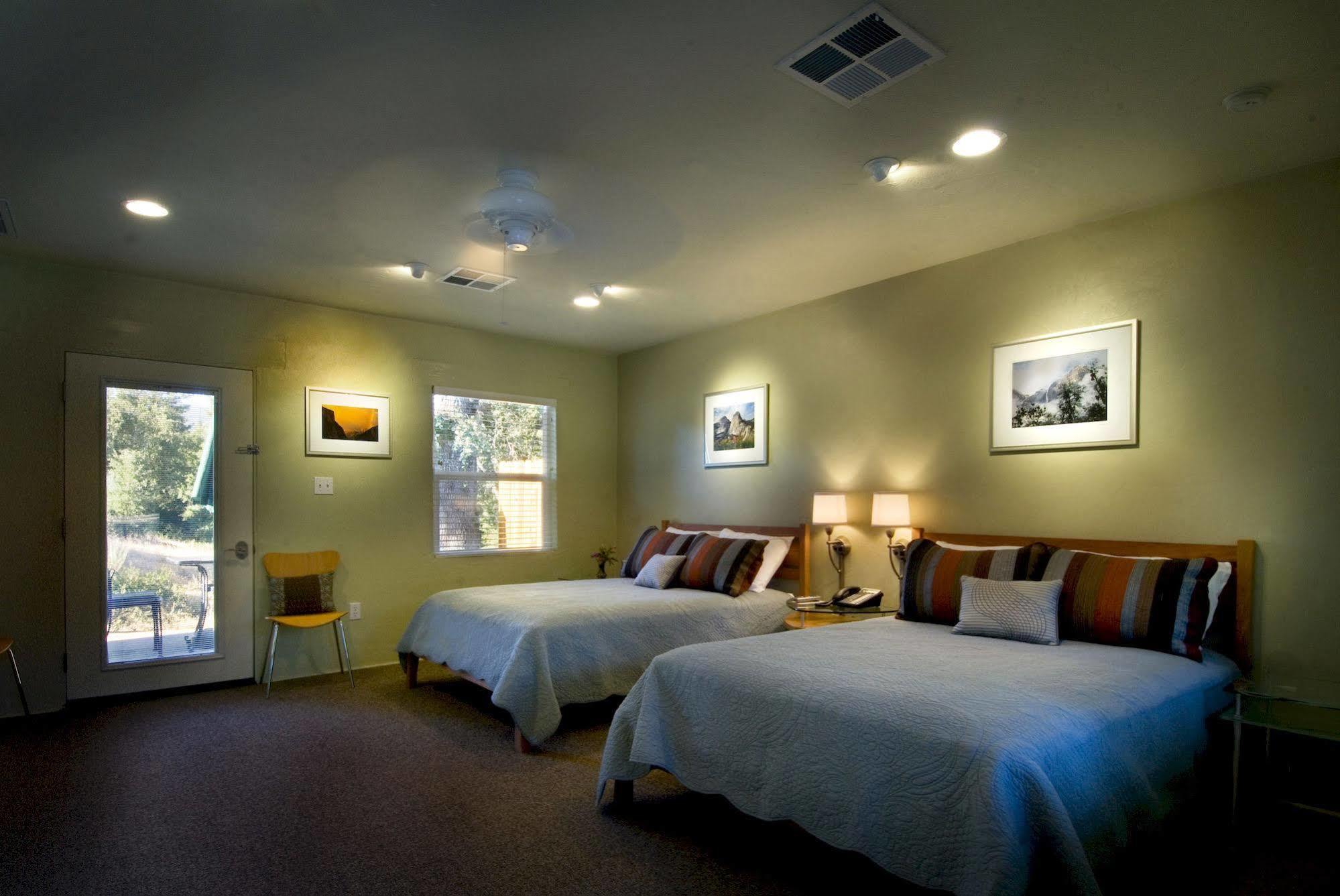 Queen'S Inn By The River Oakhurst Luaran gambar